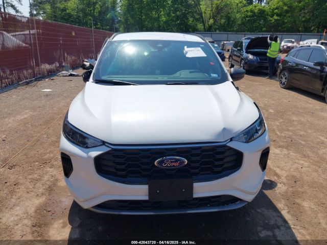 1FMCU0MN0RUA16062 Ford Escape St-line