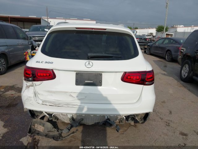 W1N0G8DBXNG032757 Mercedes-Benz Glc 300 Suv
