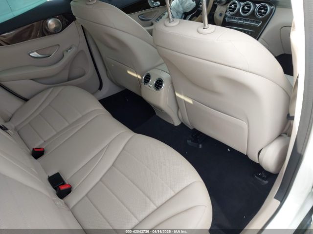 W1N0G8DBXNG032757 Mercedes-Benz Glc 300 Suv