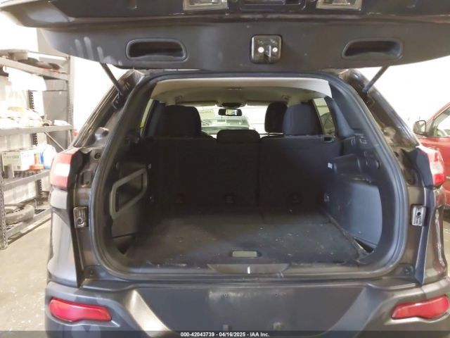 1C4PJMCB0EW227760 Jeep Cherokee Latitude