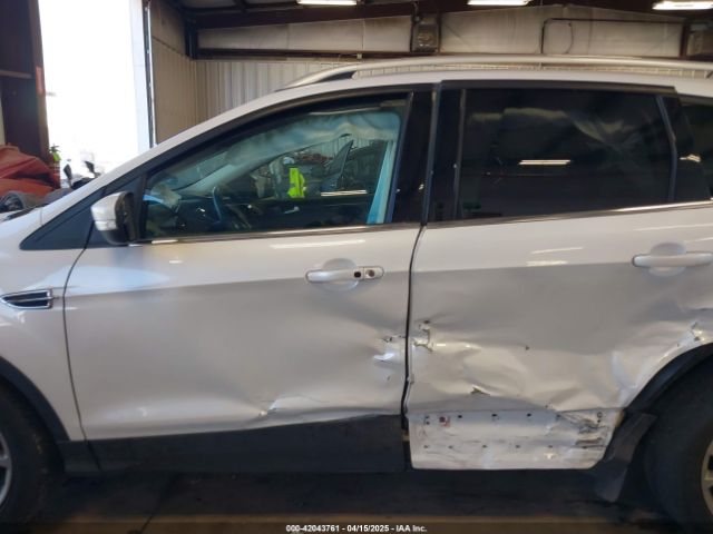 1FMCU9J94GUC28648 Ford Escape Titanium