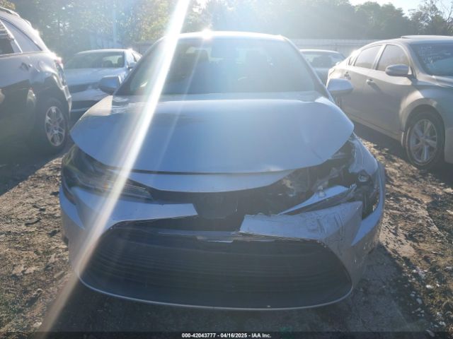 5YFB4MDE9PP019270 Toyota COROLLA LE