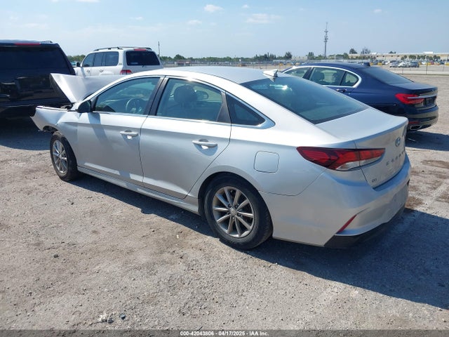 5NPE24AFXJH667138 Hyundai SONATA SE