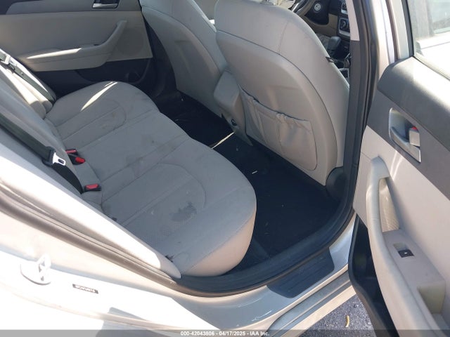 5NPE24AFXJH667138 Hyundai SONATA SE