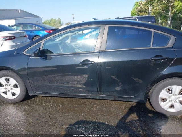 KNAFK4A65G5593511 KIA FORTE LX