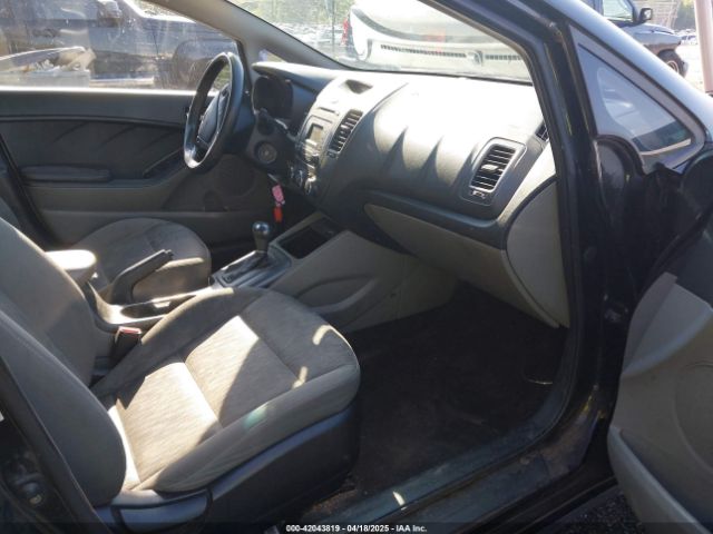 KNAFK4A65G5593511 KIA FORTE LX