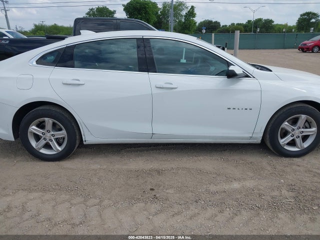 1G1ZD5ST3PF229322 Chevrolet Malibu Fwd 1lt