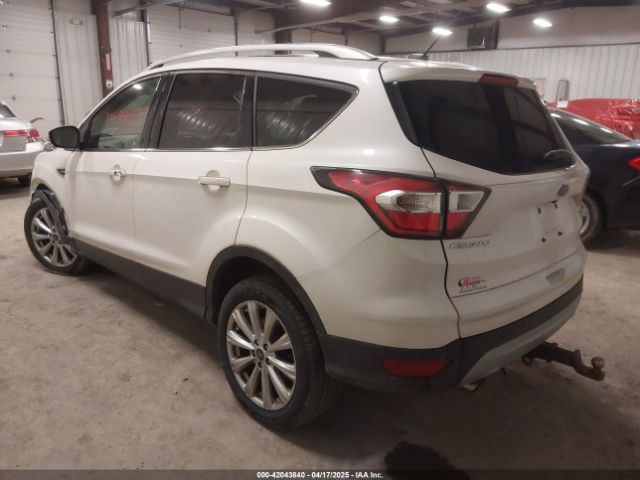 1FMCU9J96HUB13454 Ford Escape Titanium