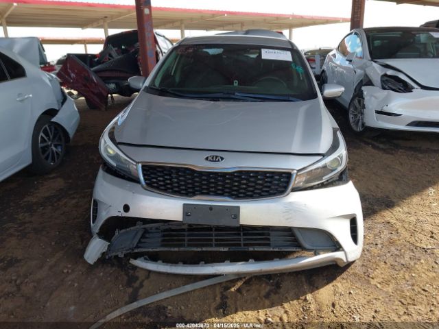 3KPFL4A79JE260667 KIA FORTE LX