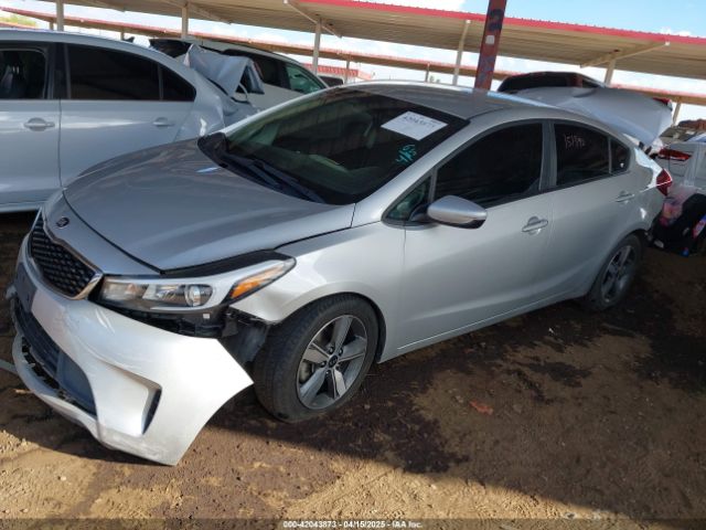3KPFL4A79JE260667 KIA FORTE LX