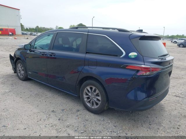 5TDKRKEC4MS024401 Toyota SIENNA LE