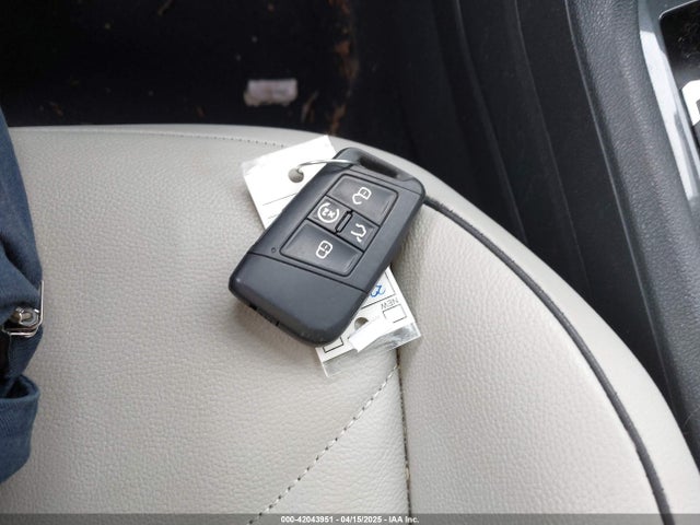 3VV4B7AX6JM220159 Volkswagen Tiguan 2.0t Sel Premium