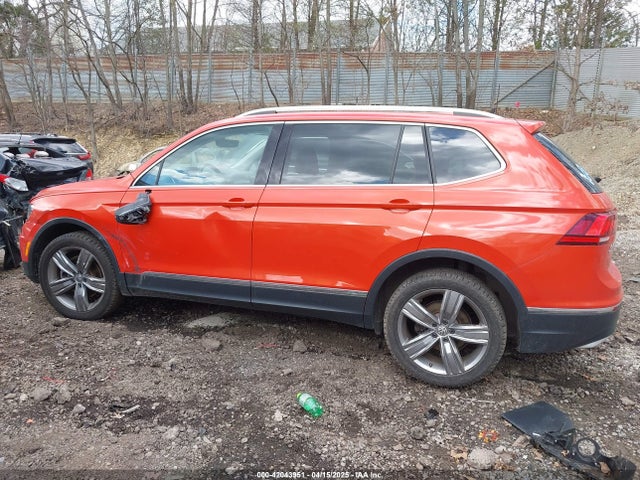 3VV4B7AX6JM220159 Volkswagen Tiguan 2.0t Sel Premium