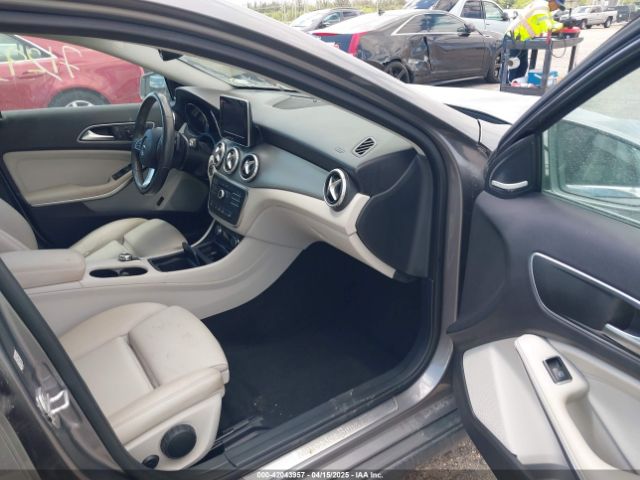 WDCTG4EB6GJ201846 Mercedes-Benz GLA 250