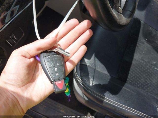 2C4RDGCG0JR218203 Dodge Grand Caravan Sxt