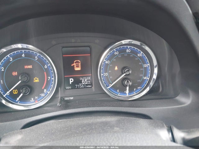2T1BURHE8HC851837 Toyota COROLLA LE