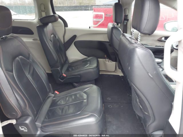 2C4RC1BG1HR797200 Chrysler Pacifica Touring-l
