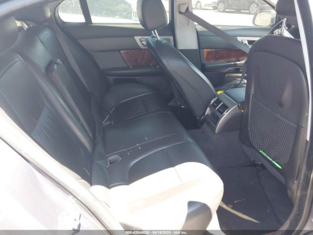 2009 JAGUAR XF SAJWA05B39HR10050 Photo 7