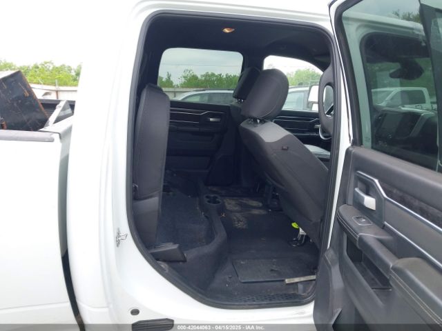 3C6UR5DL2RG285616 RAM 2500 Big Horn  4x4 6'4 Box