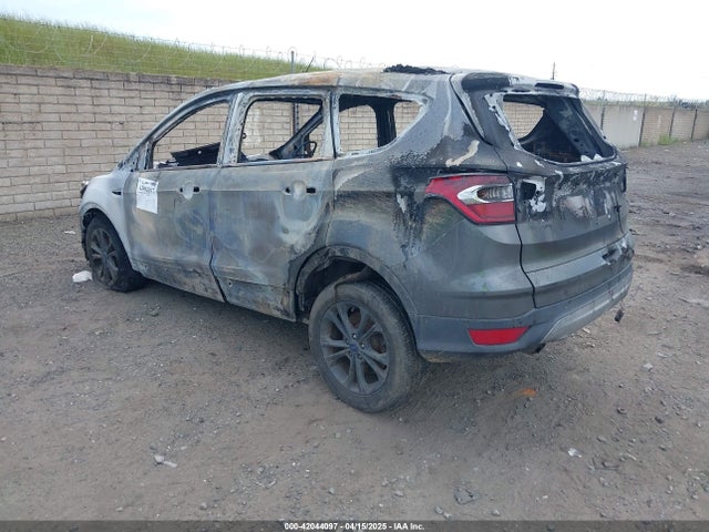1FMCU9GD3HUA83907 Ford ESCAPE SE
