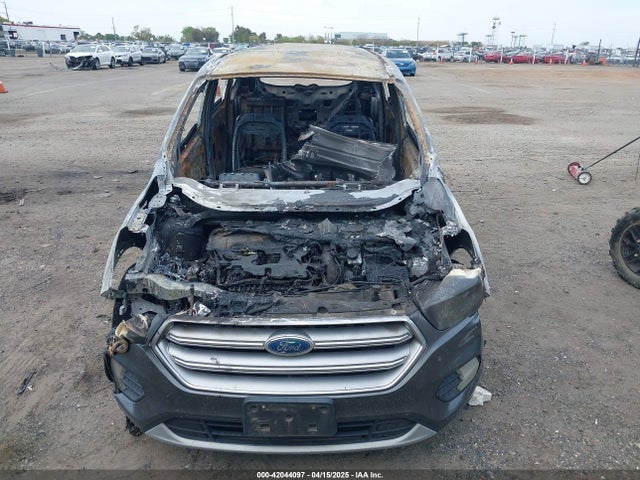 1FMCU9GD3HUA83907 Ford ESCAPE SE