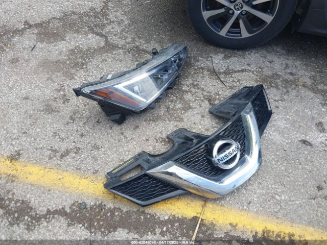 5N1AT2MV1GC894821 Nissan ROGUE SV