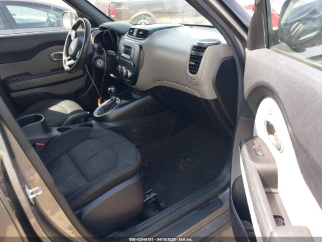 KNDJP3A59F7115823 KIA SOUL +