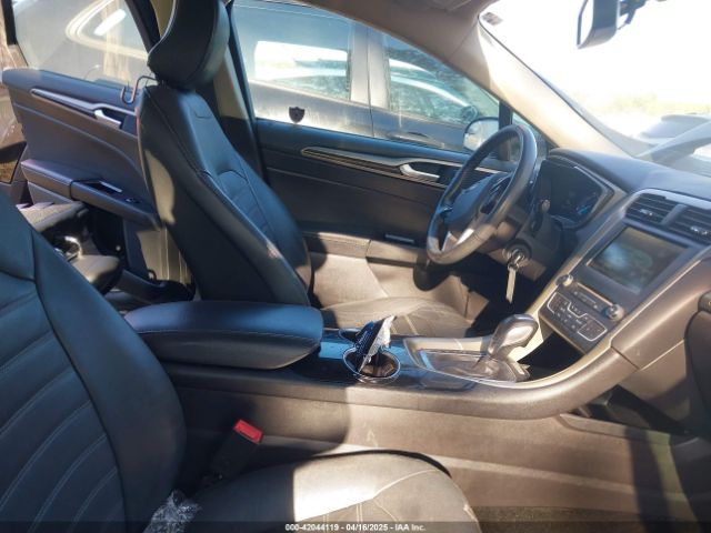 3FA6P0H95GR376217 Ford FUSION SE