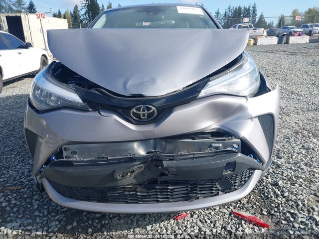 JTNKHMBXXL1077939 Toyota C-HR LE