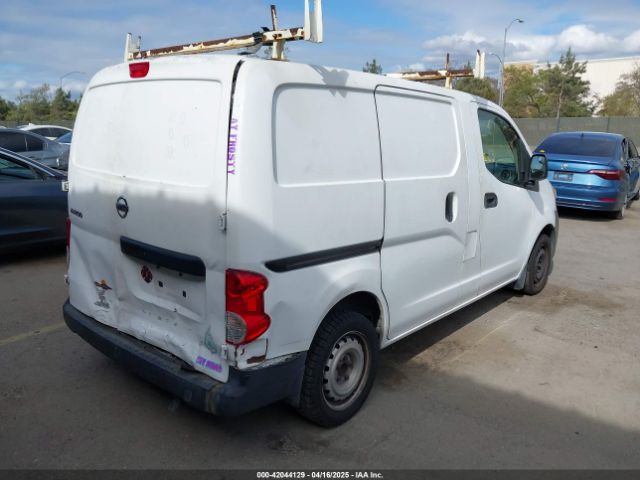 3N6CM0KN8HK708136 Nissan Nv200 S