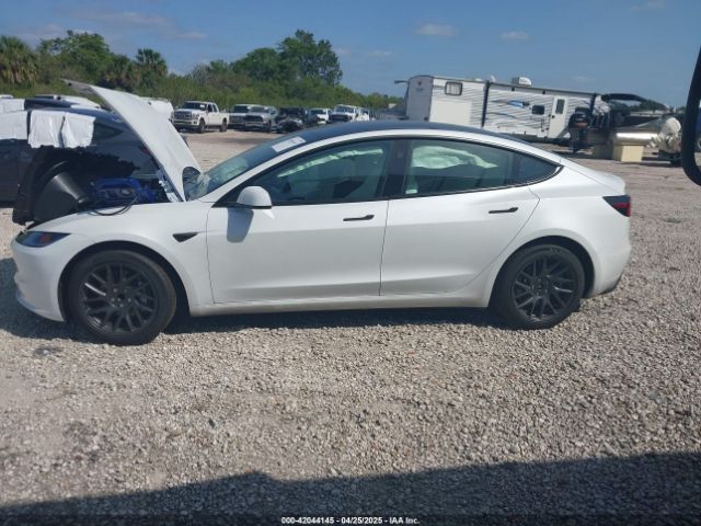 5YJ3E1EA7SF978831 Tesla Model 3 Long Range Rear-wheel Drive