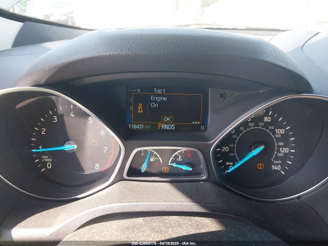 1FMCU0J91HUA75417 Ford Escape Titanium