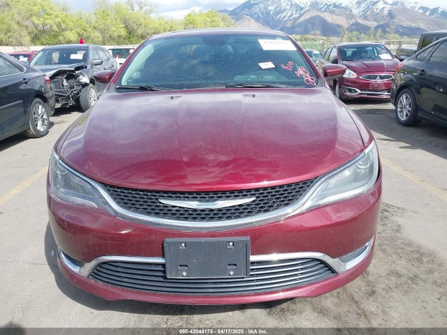 1C3CCCAG2GN157810 Chrysler 2016