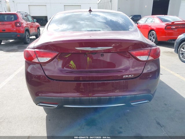 1C3CCCAG2GN157810 Chrysler 2016