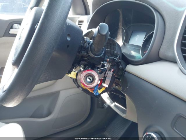 KNDPM3AC2K7628035 KIA Sportage Lx