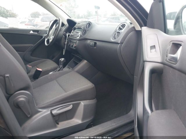 WVGBV3AX7EW614969 Volkswagen TIGUAN S