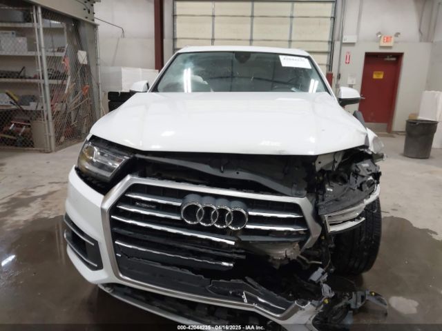 WA1LAAF73JD028903 Audi Q7 3.0t Premium