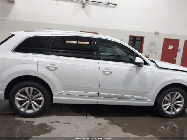 WA1LAAF73JD028903 Audi Q7 3.0t Premium