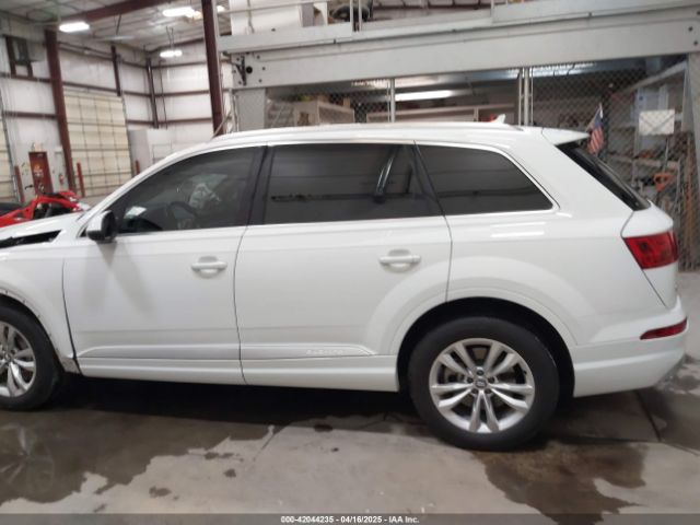 WA1LAAF73JD028903 Audi Q7 3.0t Premium
