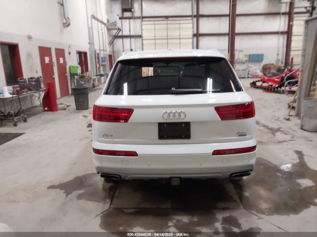 WA1LAAF73JD028903 Audi Q7 3.0t Premium