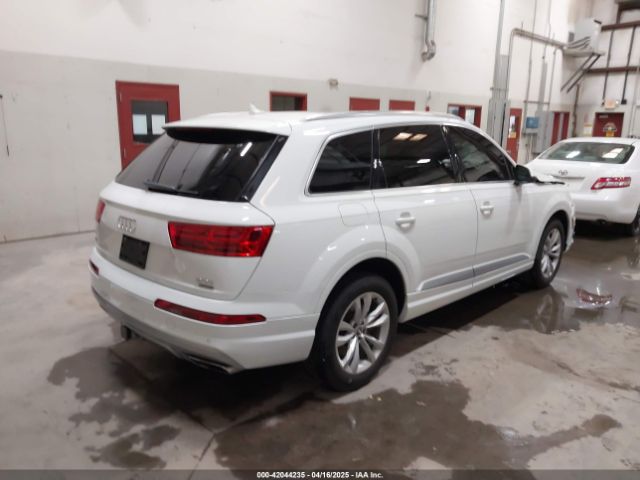 WA1LAAF73JD028903 Audi Q7 3.0t Premium
