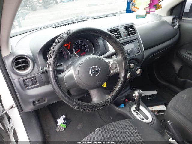 3N1CN7AP0EL869083 Nissan Versa 1.6 Sv