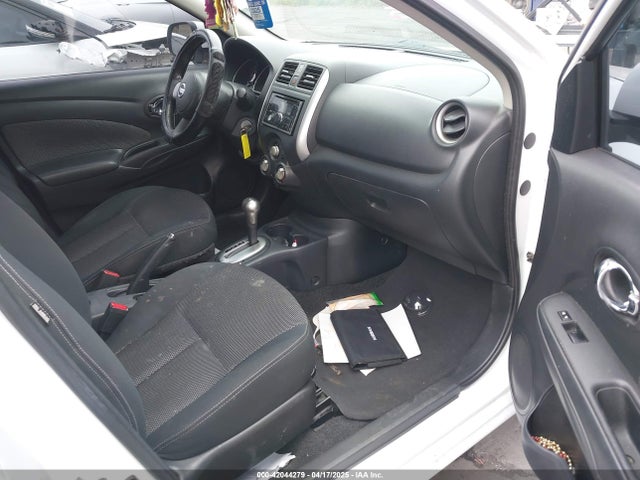 3N1CN7AP0EL869083 Nissan Versa 1.6 Sv