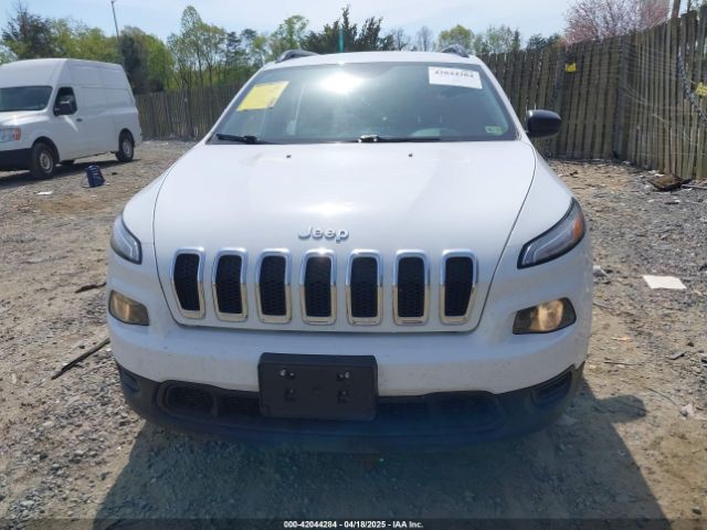 1C4PJLAB9GW352580 Jeep Cherokee Sport