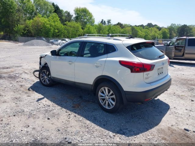 JN1BJ1CRXJW283837 Nissan Rogue Sport Sv