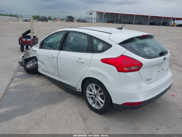 1FADP3K22GL294626 Ford FOCUS SE