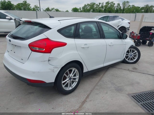 1FADP3K22GL294626 Ford FOCUS SE