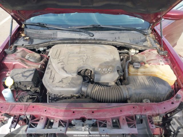 2C3CCAAGXGH198277 Chrysler 300 Limited