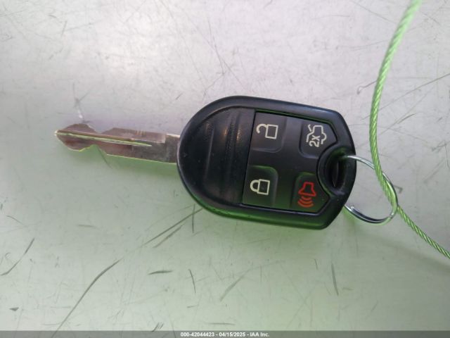 1FAHP2D86JG136741 Ford TAURUS SE