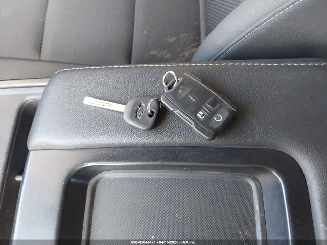 3GCUKREC5JG401768 Chevrolet Silverado 1500 2lt